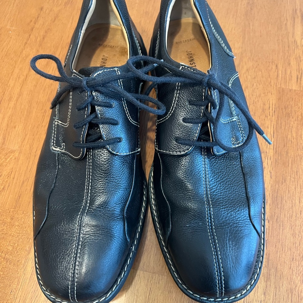 Men's Johnston & Murphy’s Brazilian leather lace loafer dress Shoe